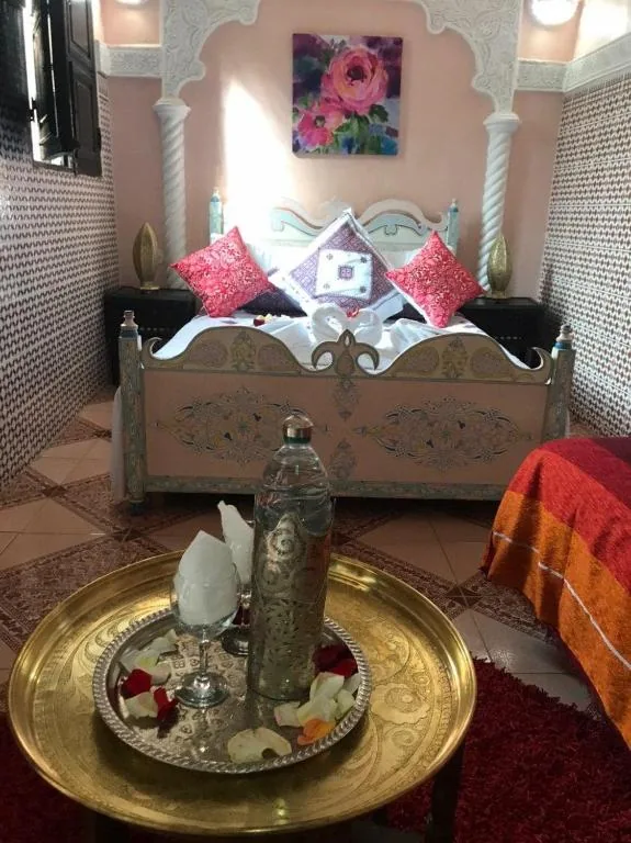 Double or Twin Room with Shower — Riad Chennaoui